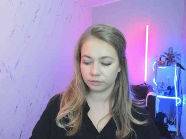 hollyBB webcam
