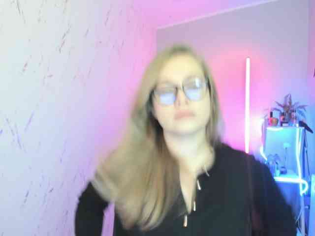 hollyBB webcam