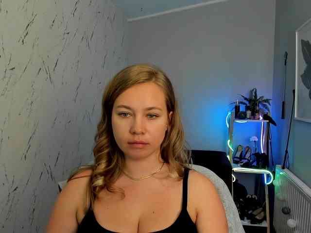 hollyBB hollyBB