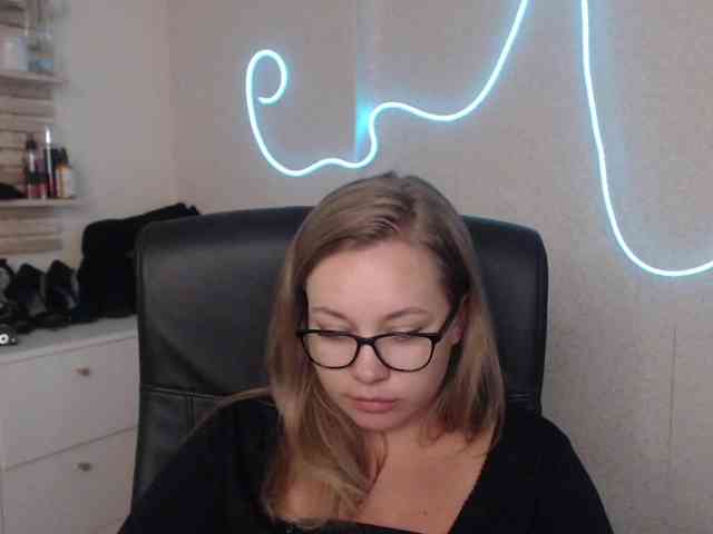 hollyBB webcam
