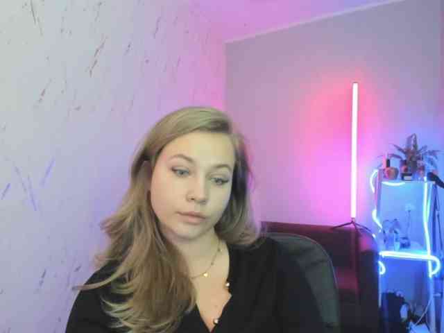 hollyBB webcam