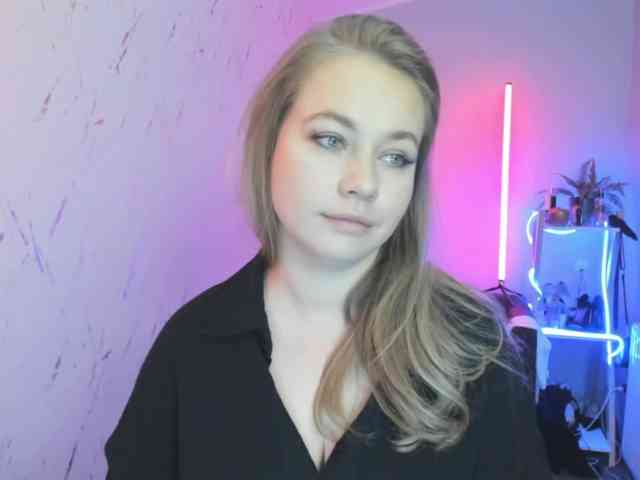 hollyBB webcam