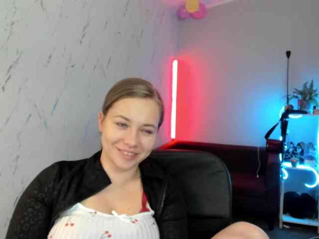 hollyBB webcam