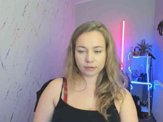 hollyBB webcam