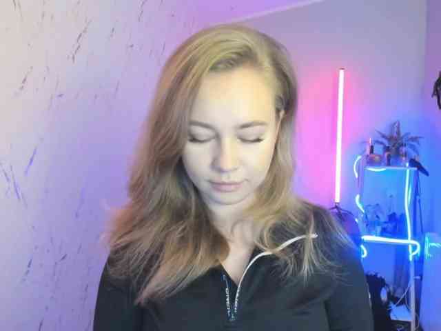 hollyBB webcam