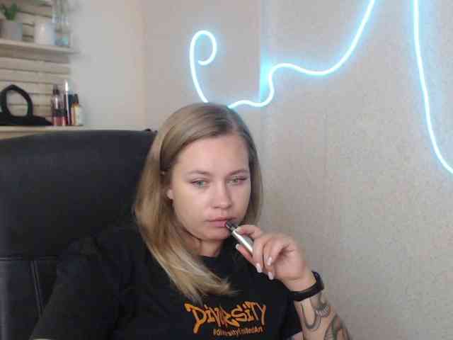 hollyBB