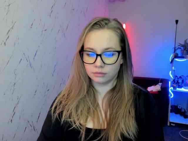 hollyBB webcam