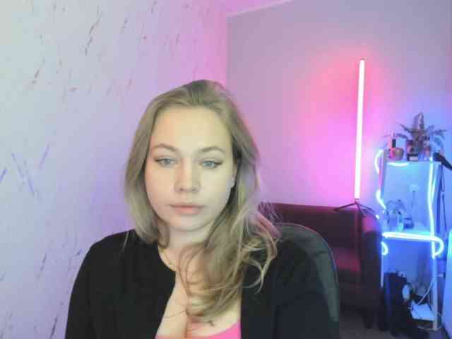 hollyBB webcam