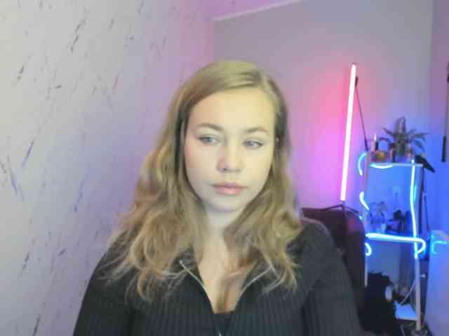 hollyBB webcam