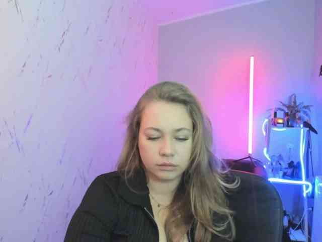 hollyBB webcam