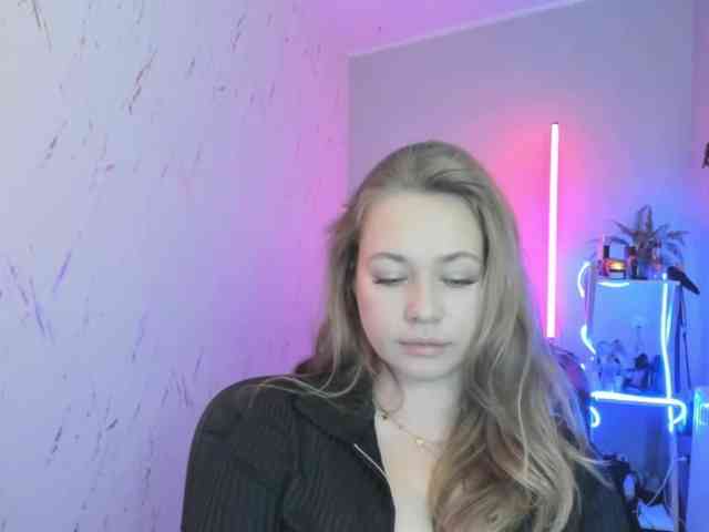 hollyBB webcam