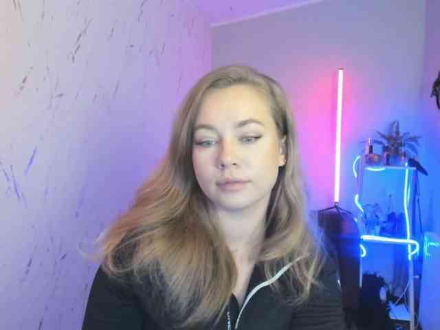 hollyBB webcam