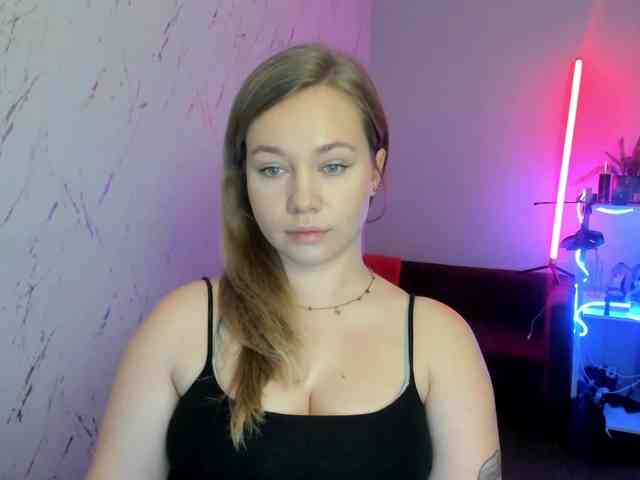 hollyBB webcam