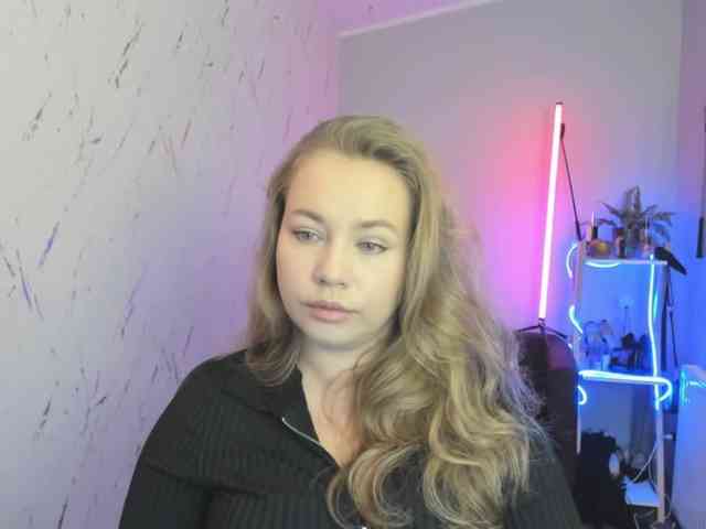 hollyBB webcam