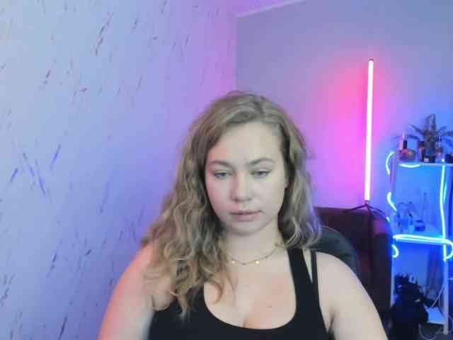 hollyBB webcam