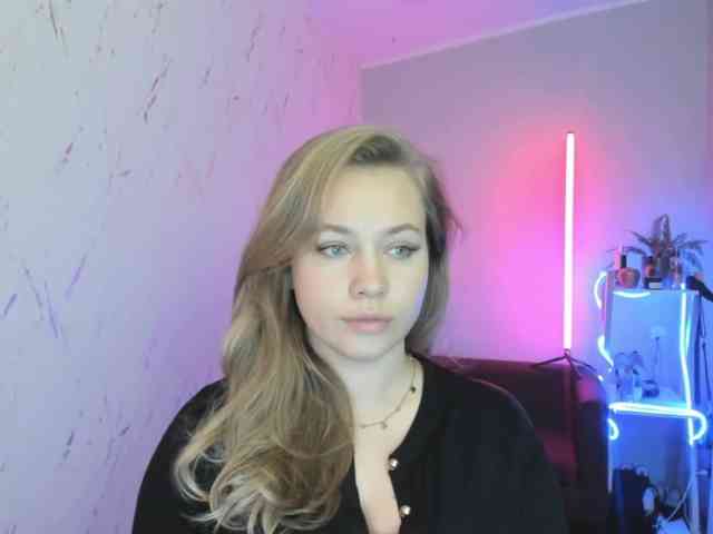 hollyBB webcam