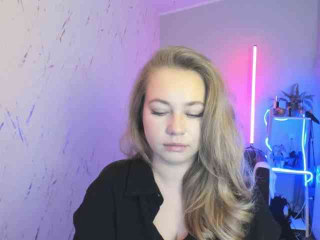 hollyBB webcam