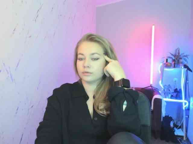hollyBB webcam