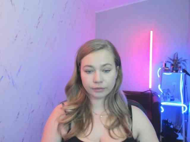 hollyBB webcam