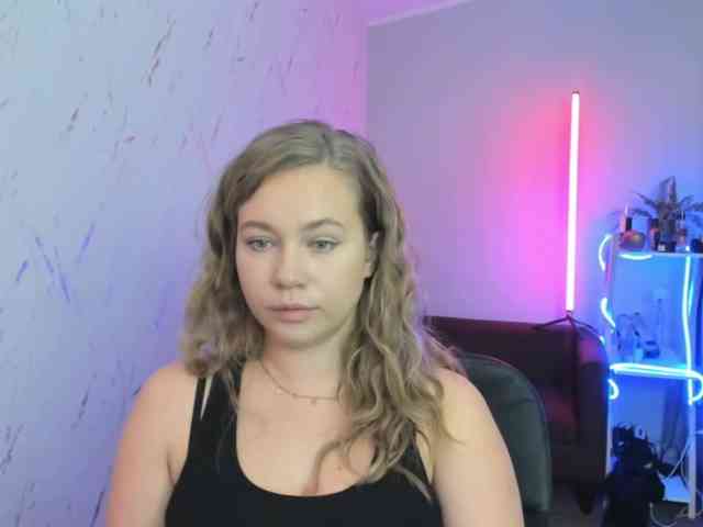 hollyBB webcam