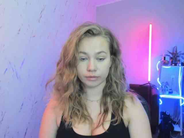 hollyBB webcam