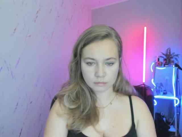 hollyBB webcam