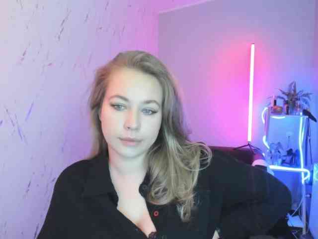 hollyBB webcam