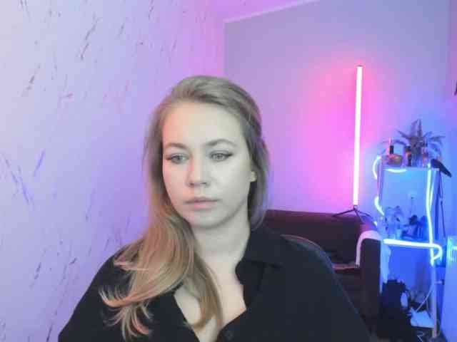 hollyBB webcam