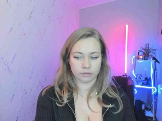 hollyBB webcam