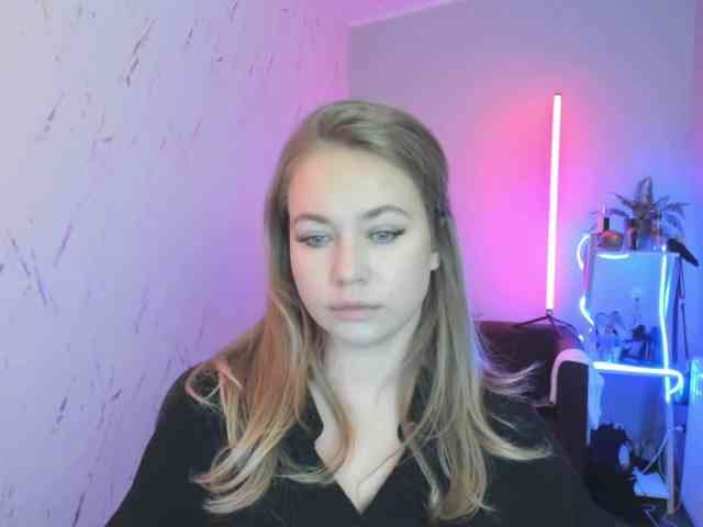 hollyBB webcam