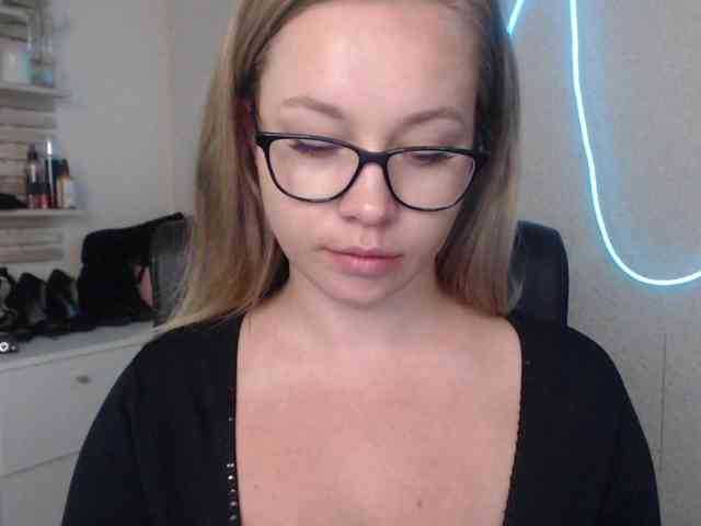 hollyBB webcam