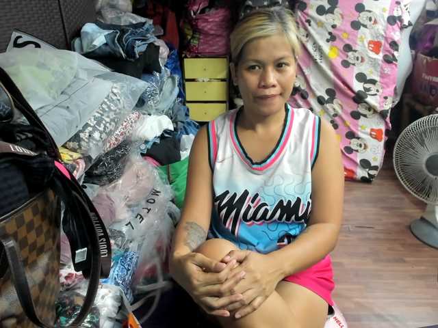 AthenaMoran's BongaCams show and profile