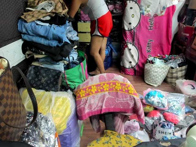 AthenaMoran's BongaCams show and profile