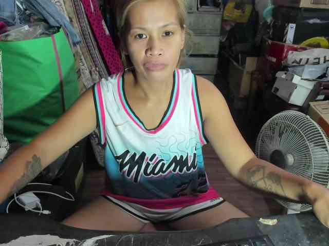 AthenaMoran webcam