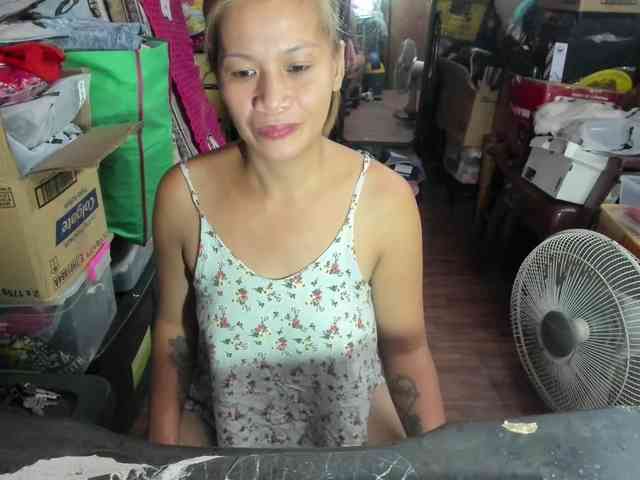 AthenaMoran webcam