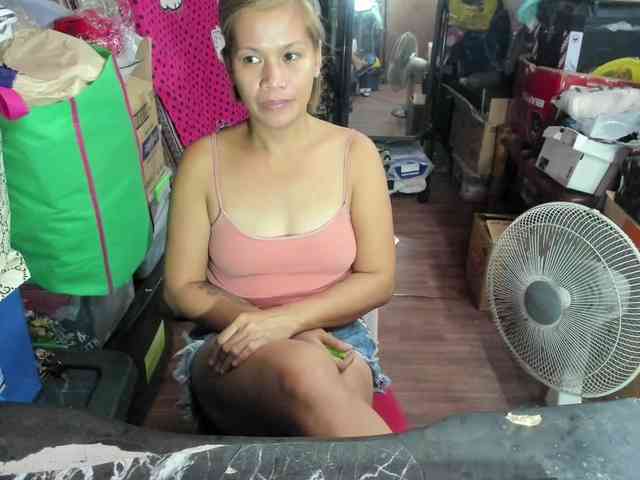 AthenaMoran webcam