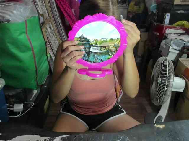 AthenaMoran webcam