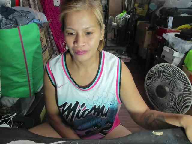 AthenaMoran webcam