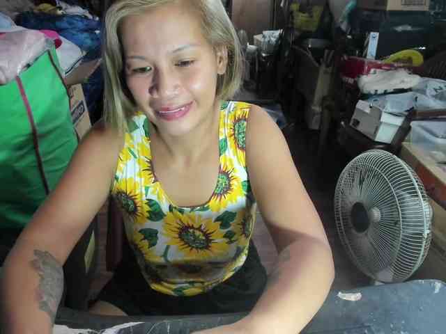 AthenaMoran webcam