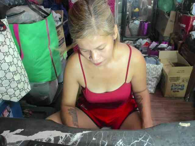 AthenaMoran webcam