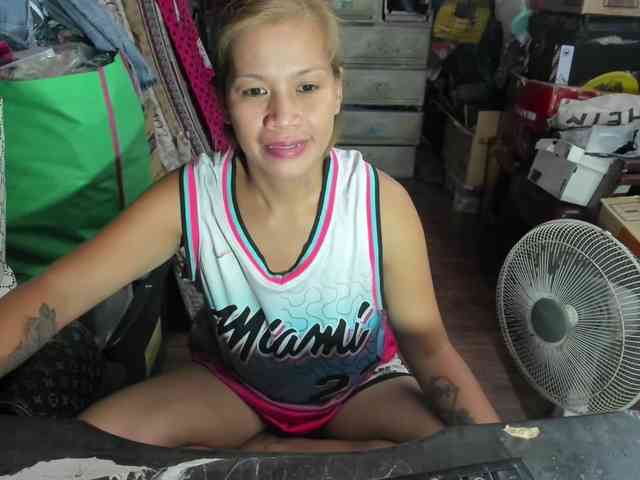 AthenaMoran webcam