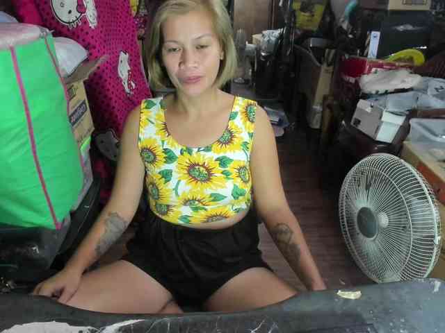 AthenaMoran webcam