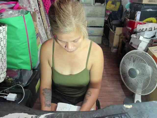 AthenaMoran webcam