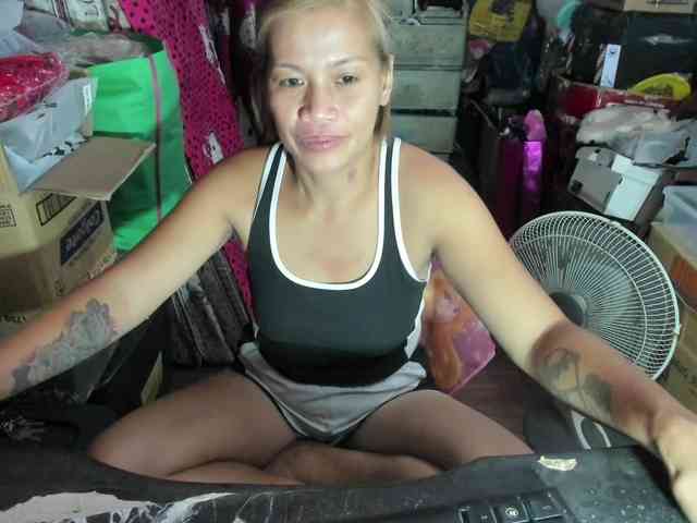 AthenaMoran webcam
