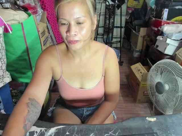 AthenaMoran webcam