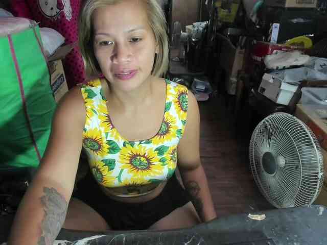 AthenaMoran webcam