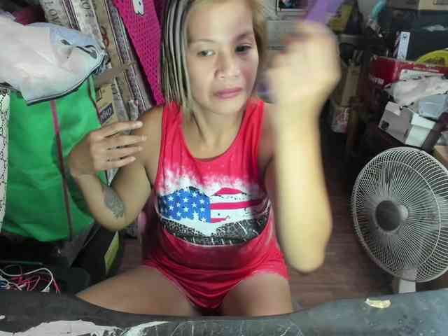 AthenaMoran webcam