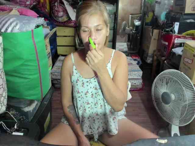 AthenaMoran webcam