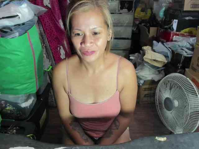 AthenaMoran webcam