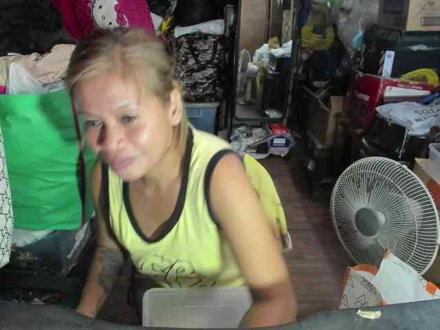 AthenaMoran webcam